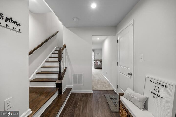 Property Photo: 607 Sammy Street NJ 08085