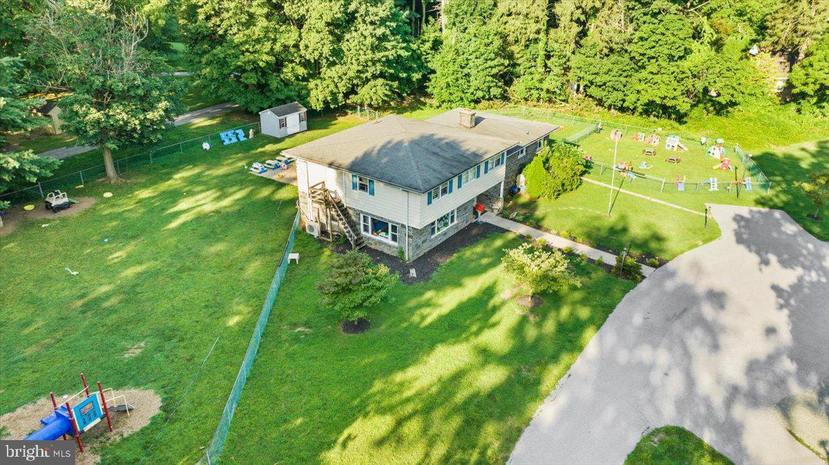 Property Photo:  38 E Circular Avenue  PA 19301 
