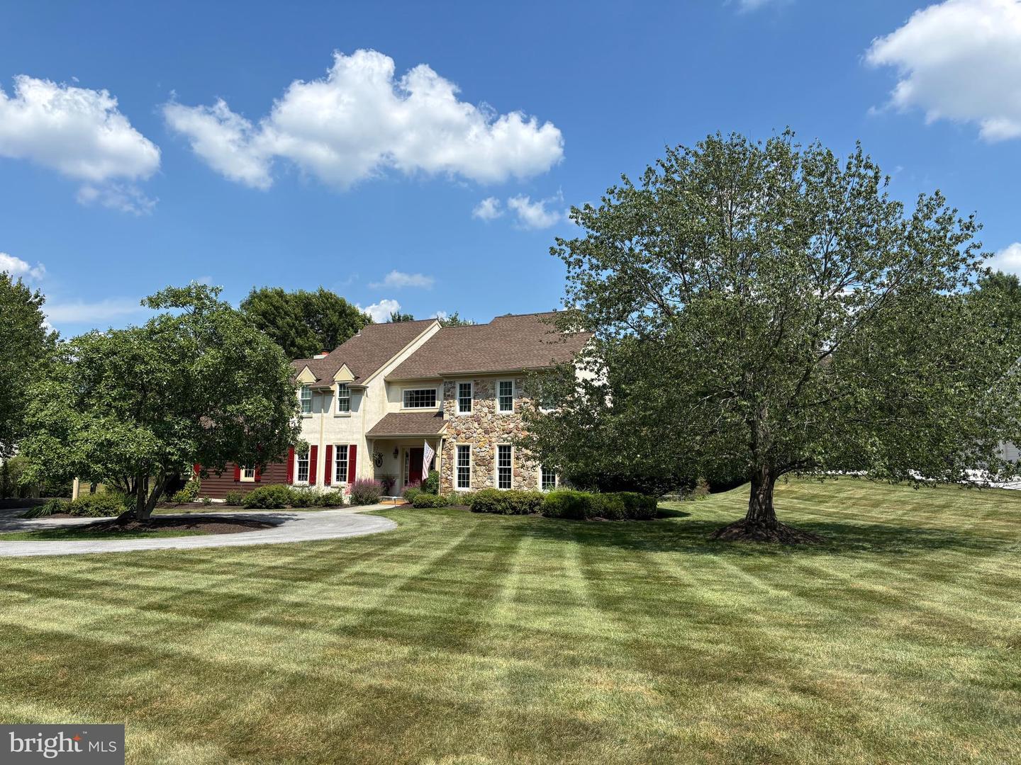 25 Westhorpe Lane  Phoenixville PA 19460 photo