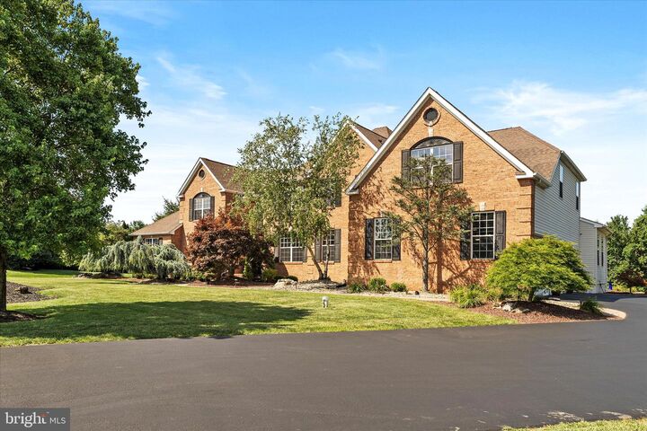 Property Photo: 4 Sherwood Lane NJ 08022
