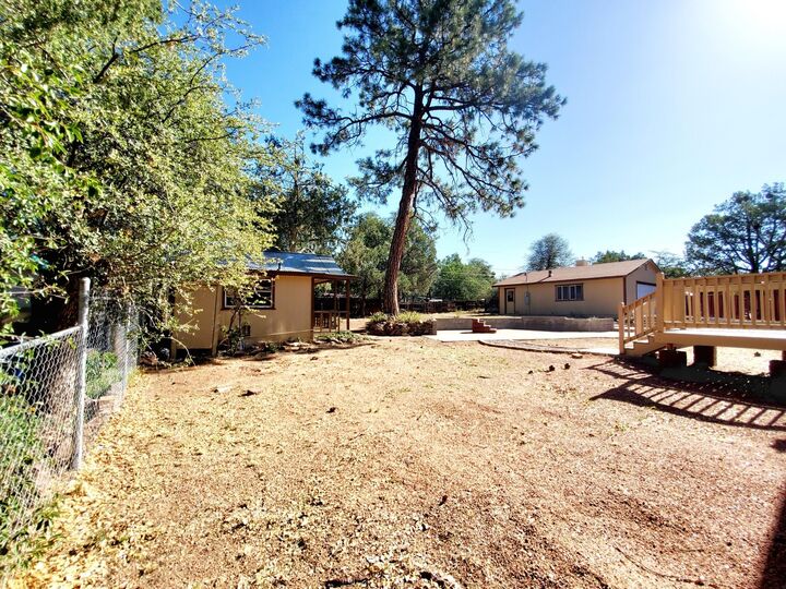 Property Photo: 506 E McKamey Street AZ 85541