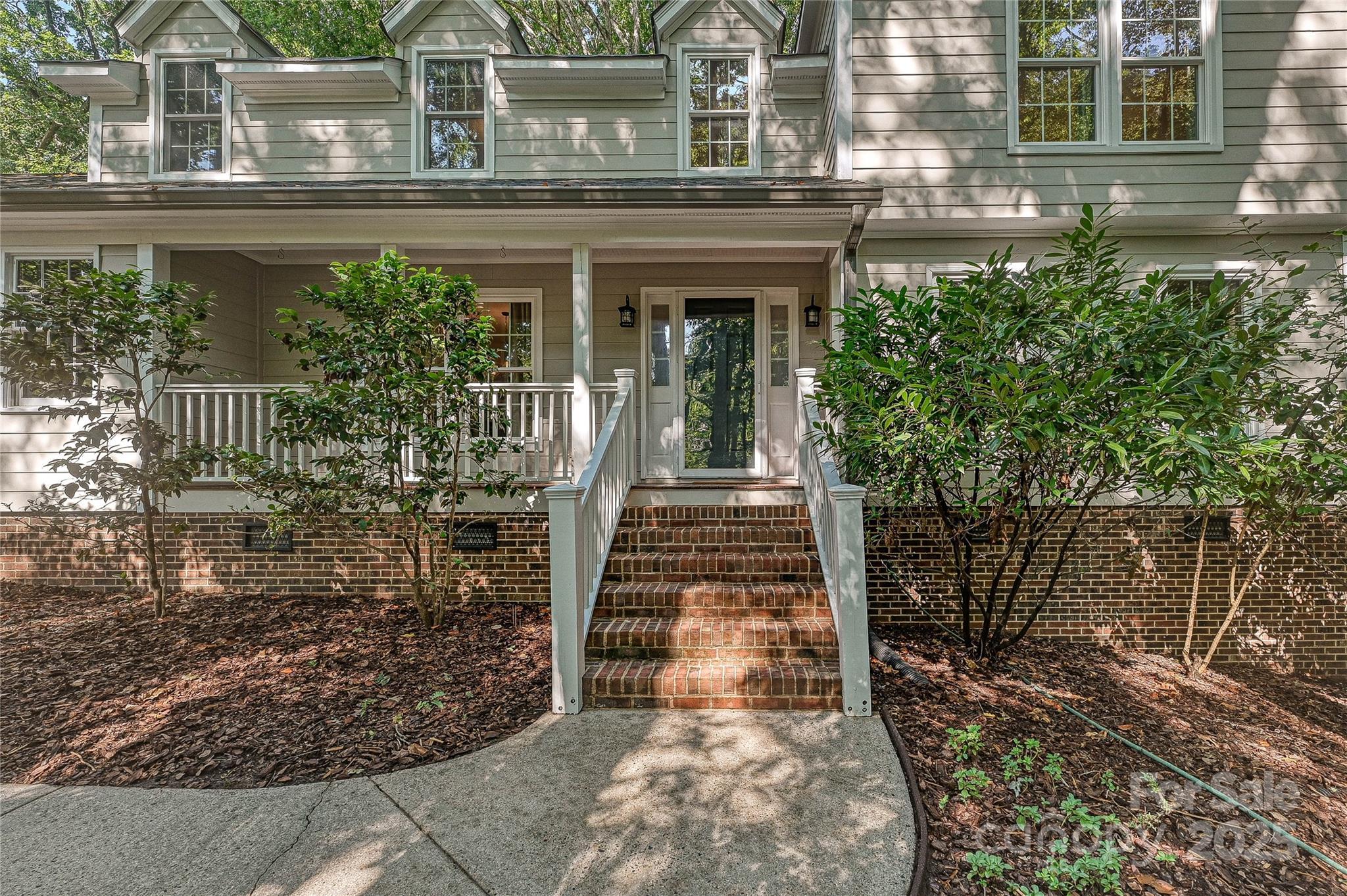 Property Photo: 5721 Camelot Drive NC 28270