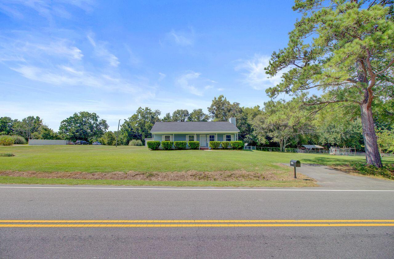 Property Photo: 2636 SW Cordova Road SC 29115