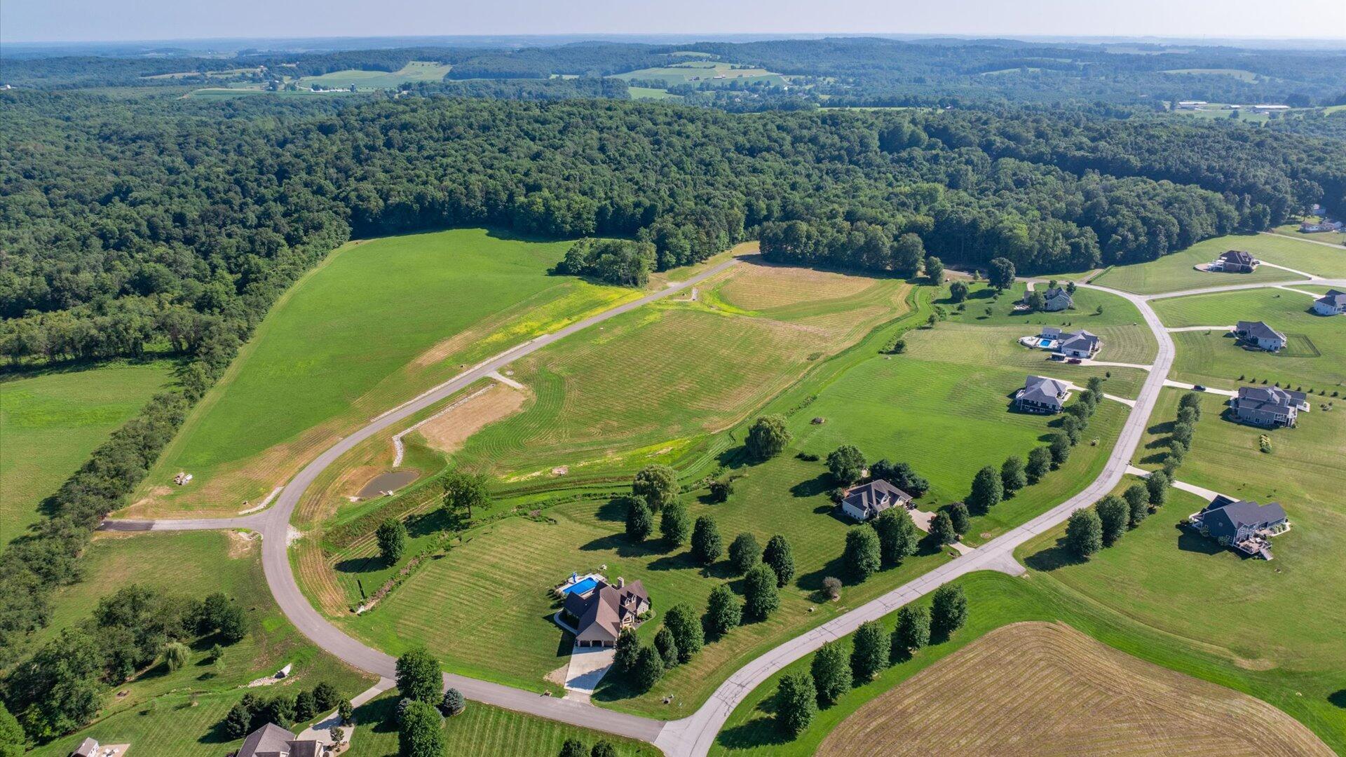 Property Photo:  164 Linnridge SE Drive  OH 43055 
