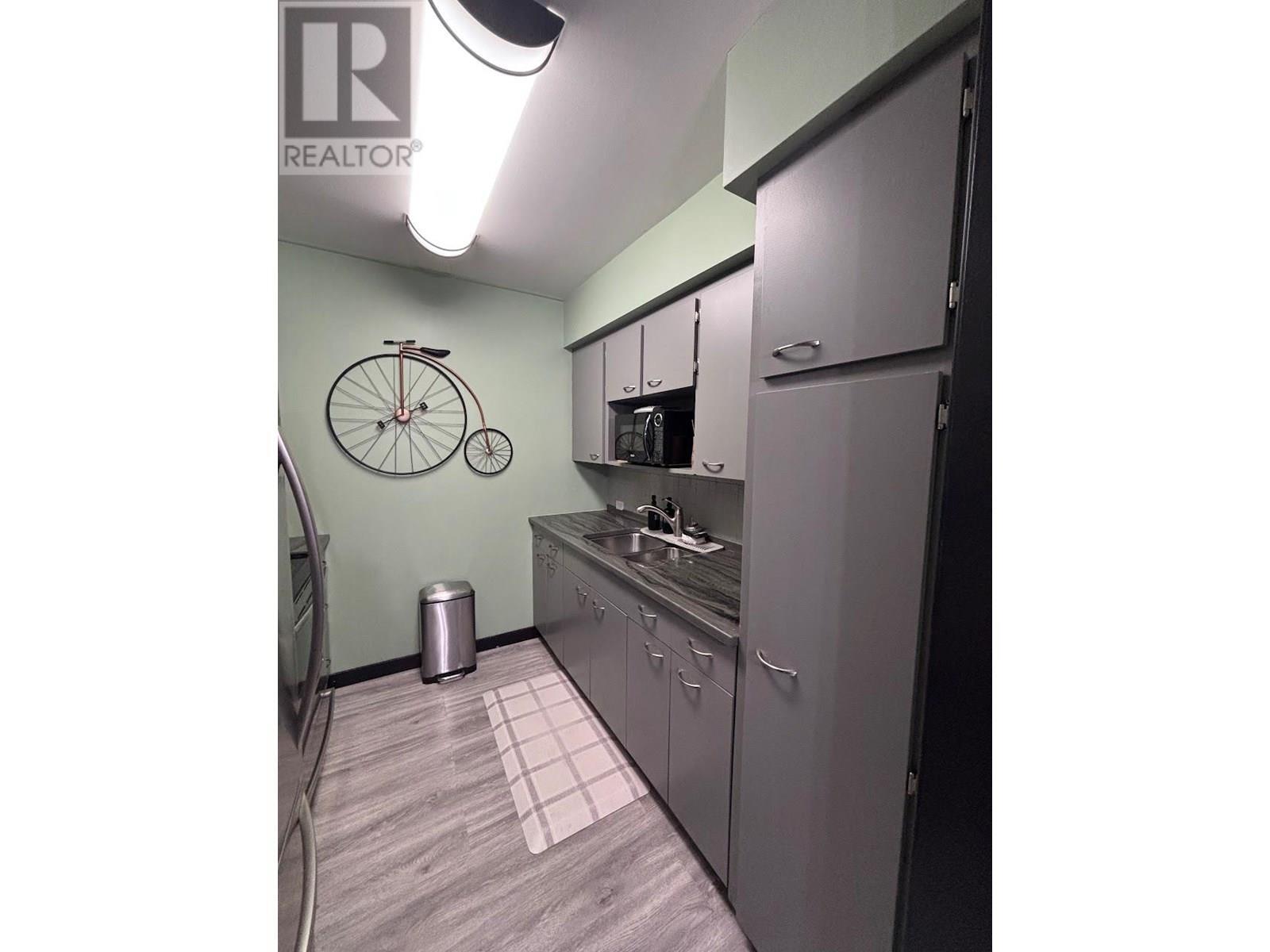 Property Photo: 1780 Springview Place 302 BC V2E 1J4