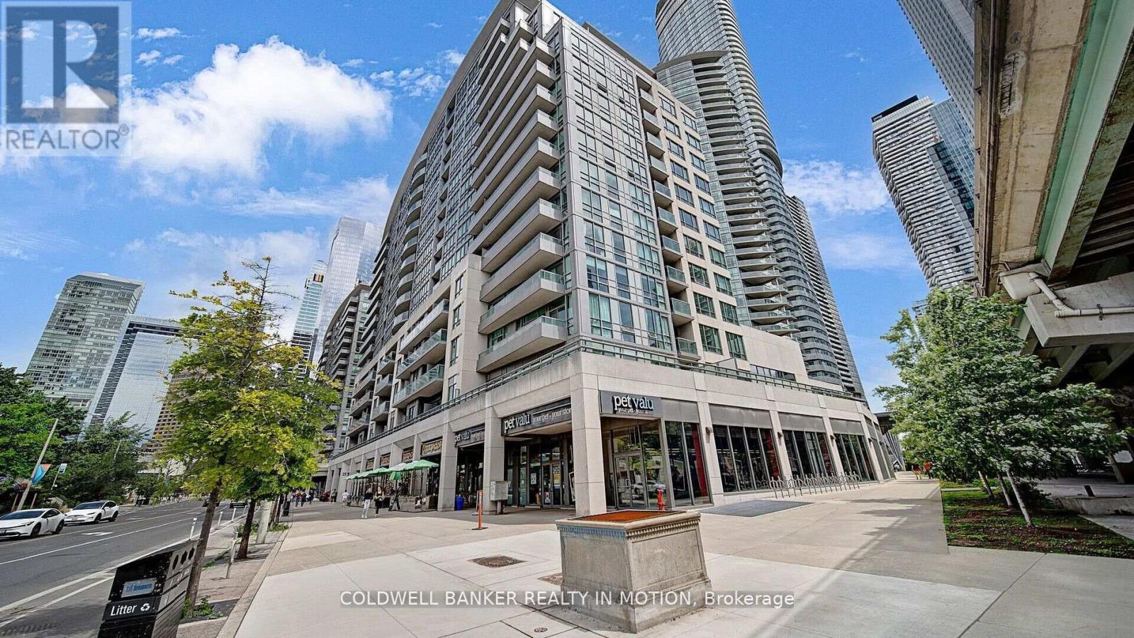 Property Photo: 25 Lower Simcoe Street 918 ON M5J 3A1