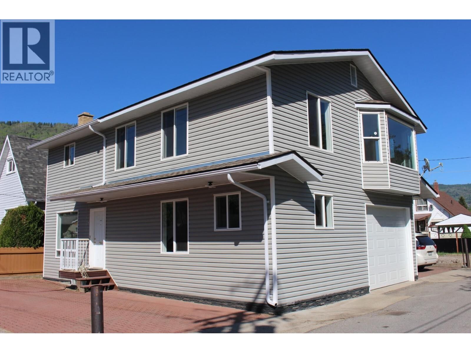 Property Photo:  1610 McBride Street  BC V1R 2Z6