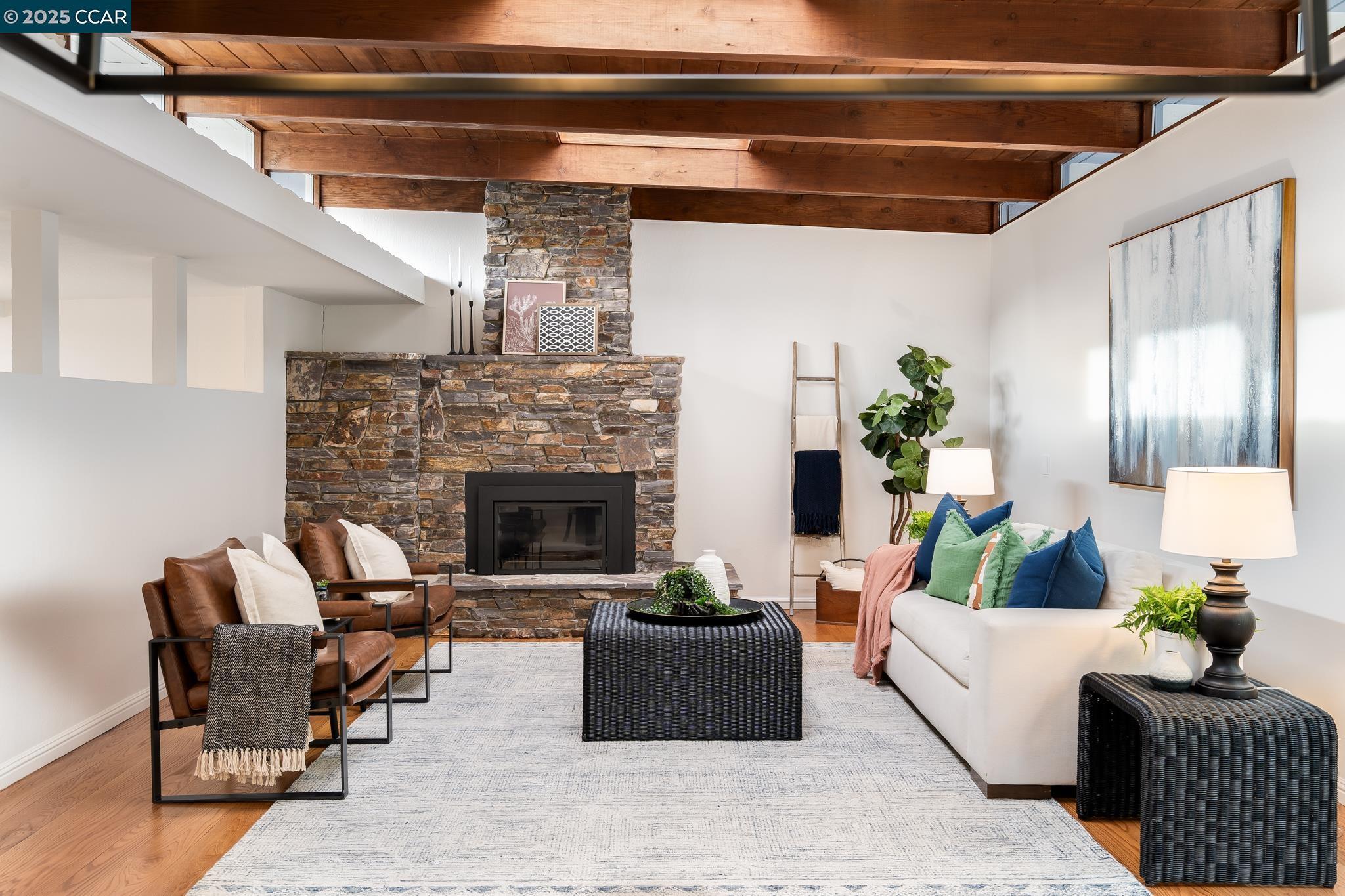 Property Photo:  231 Orchard Rd  CA 94563 