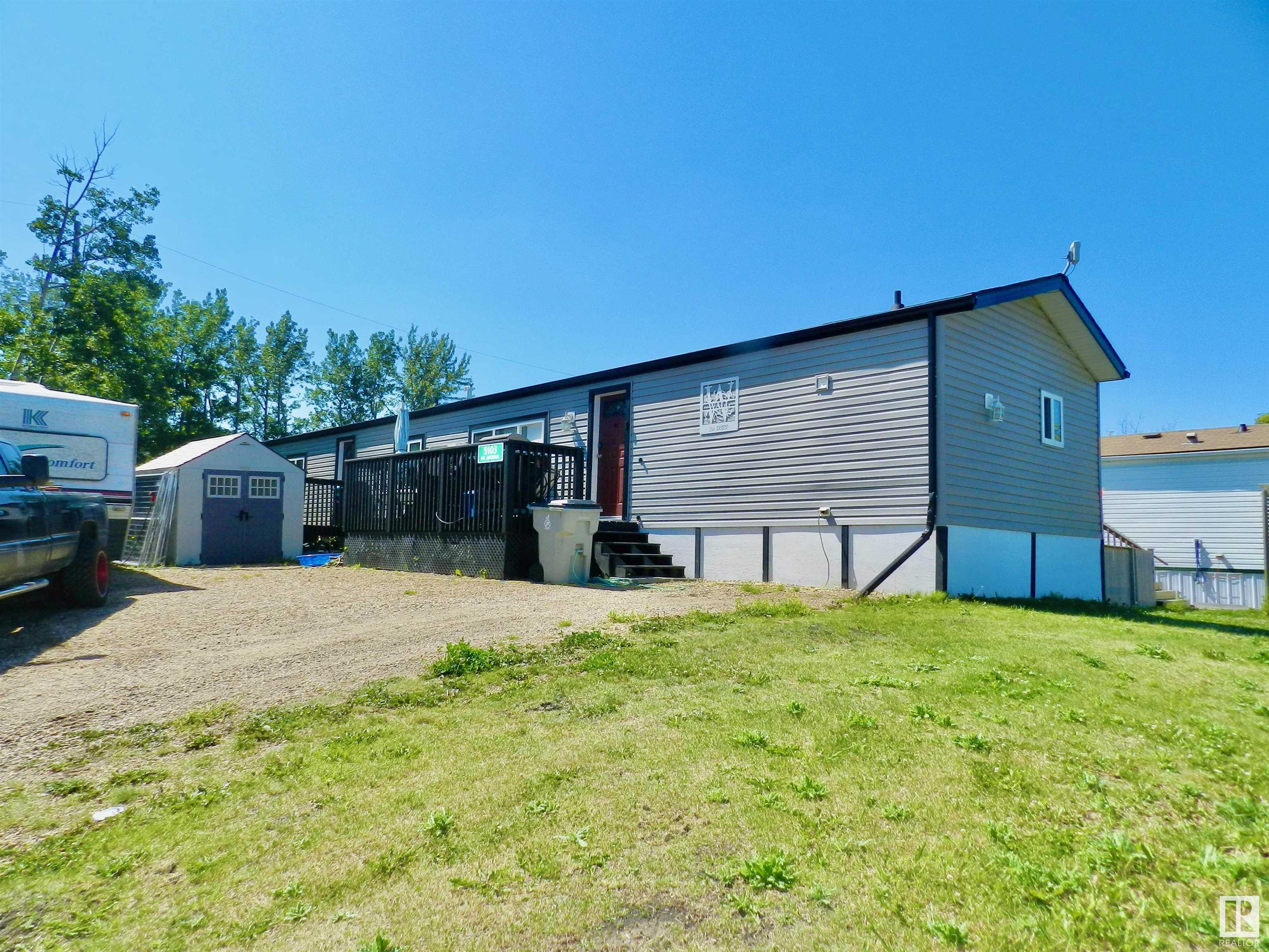 Property Photo:  5103 49 Avenue  AB T0G 0H0 