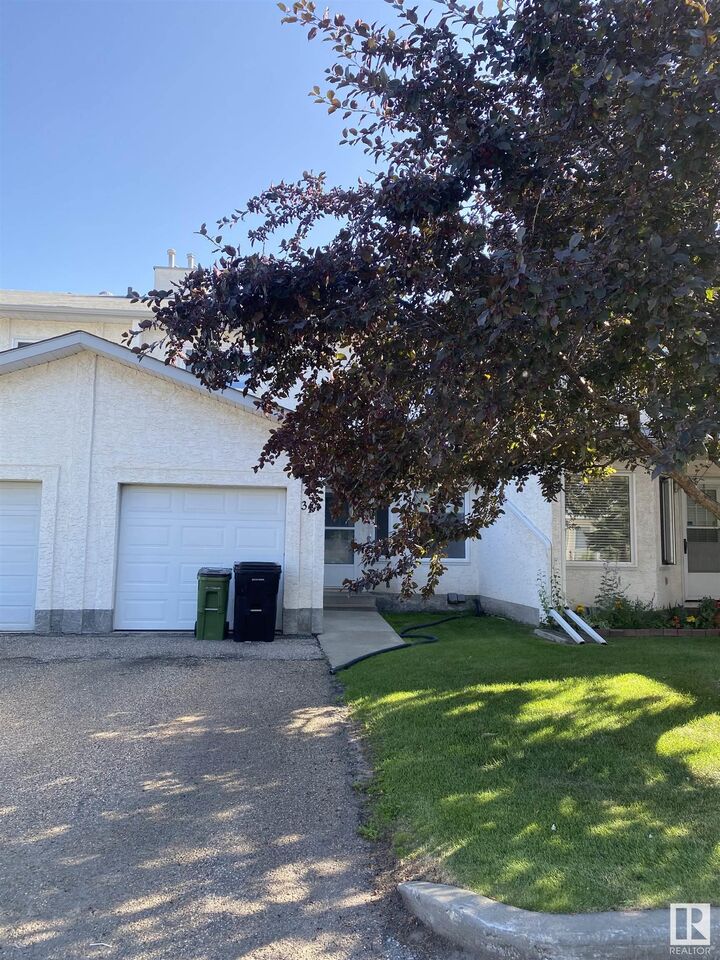 Property Photo:  3520 60 Street NW 31  AB T6L 6H5 