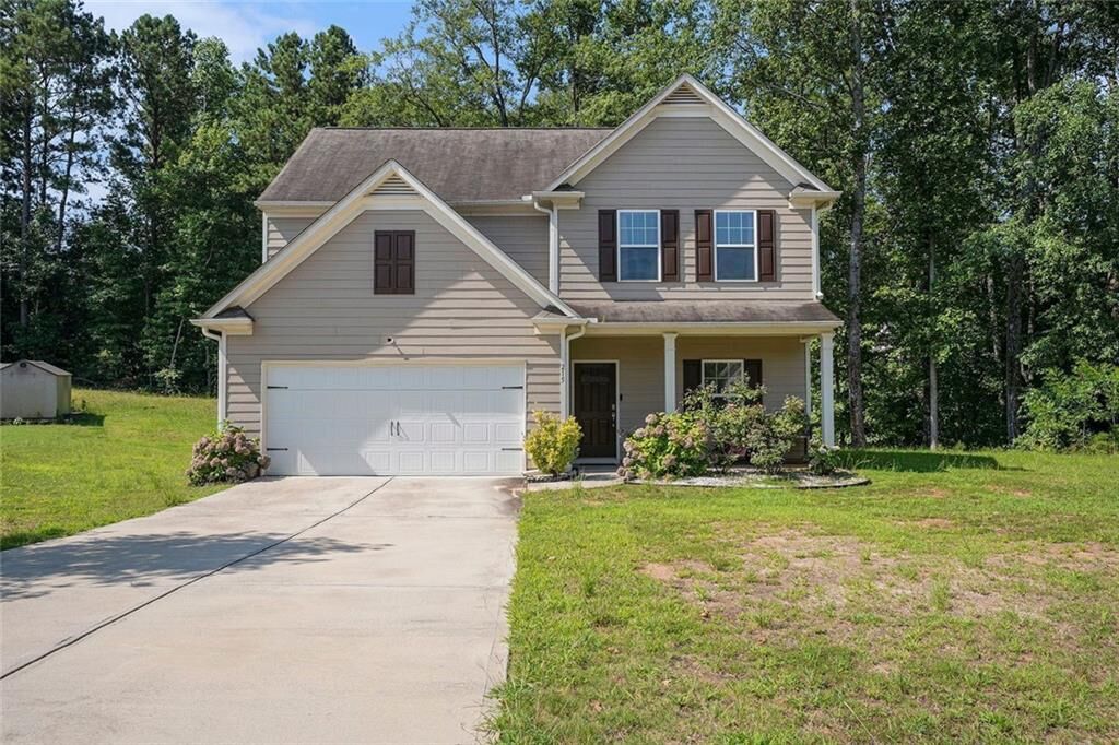 Property Photo: 215 Randy Trace GA 30016