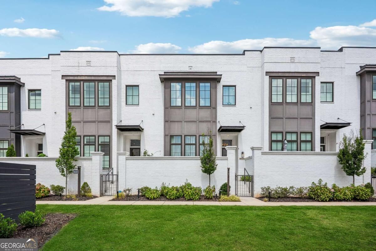 Property Photo:  6640 Avis Walk  GA 30005 