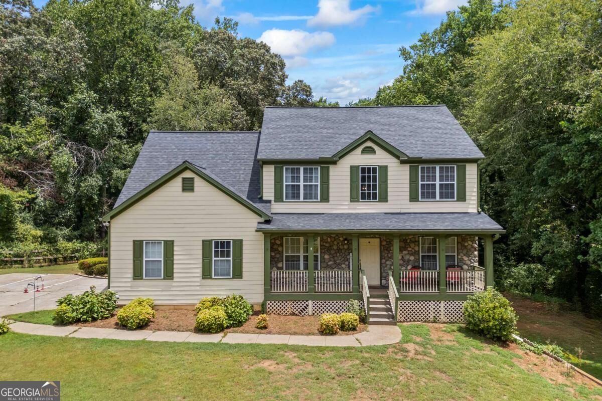 Property Photo: 7745 Timberline Overlook GA 30041
