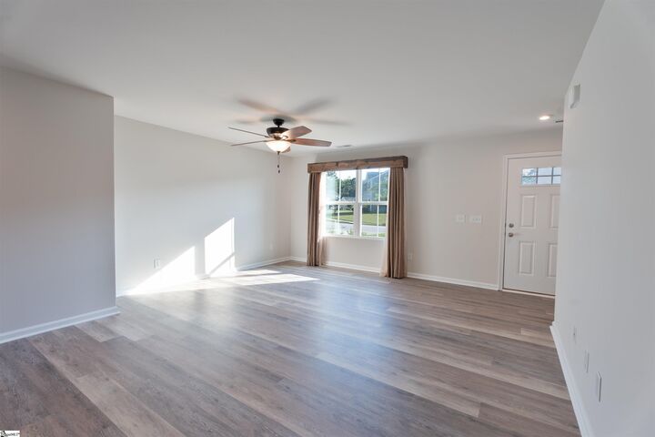 Property Photo: 156 Queens Mill Court SC 29670