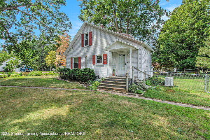 Property Photo: 202 Pine Street MI 48892