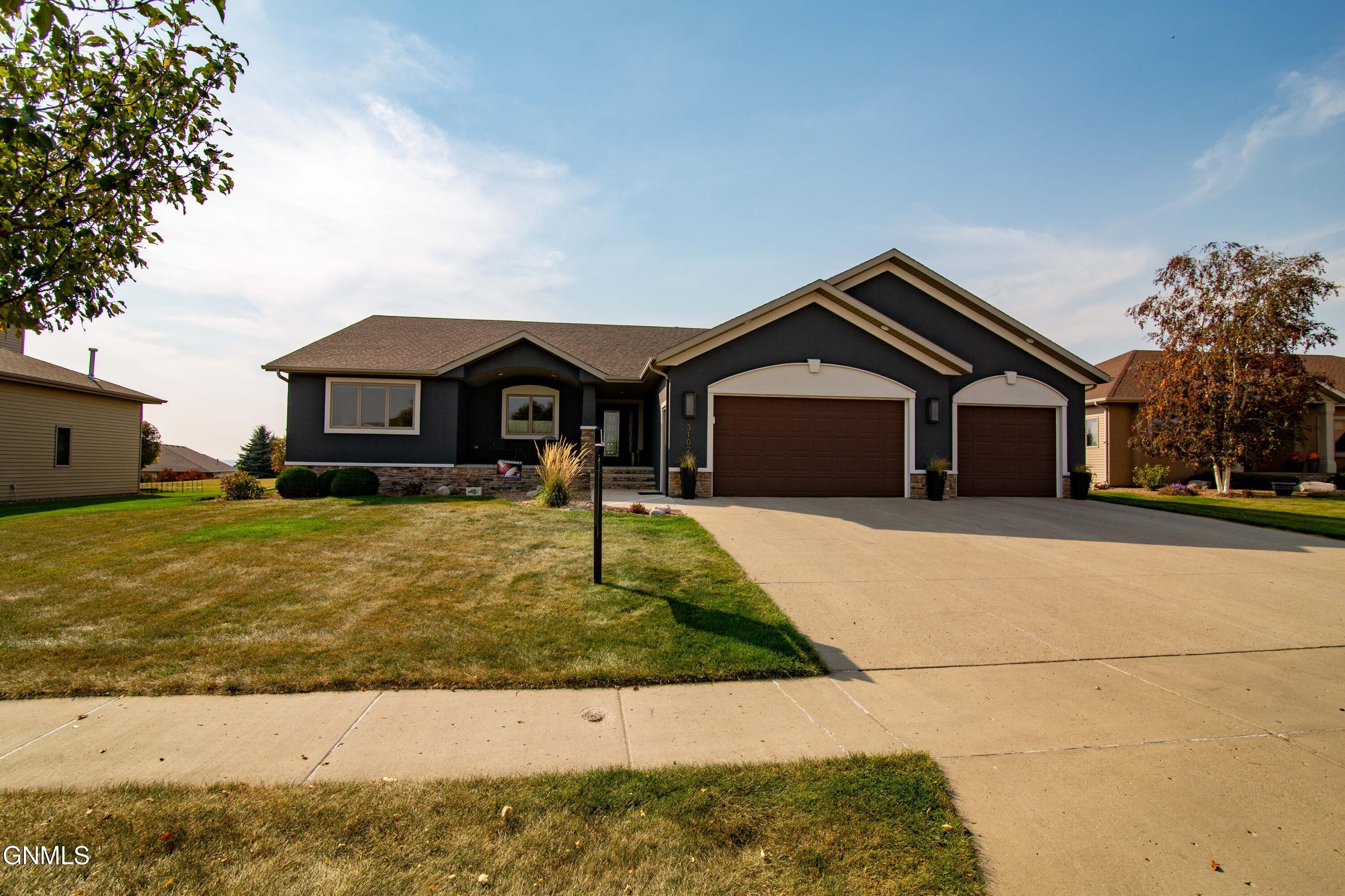 Property Photo:  3102 Clairmont Road  ND 58504 