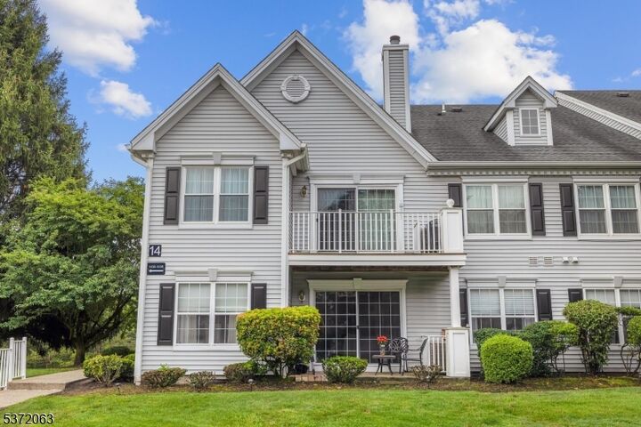 1430 Magnolia Ln  Branchburg Twp. NJ 08876 photo