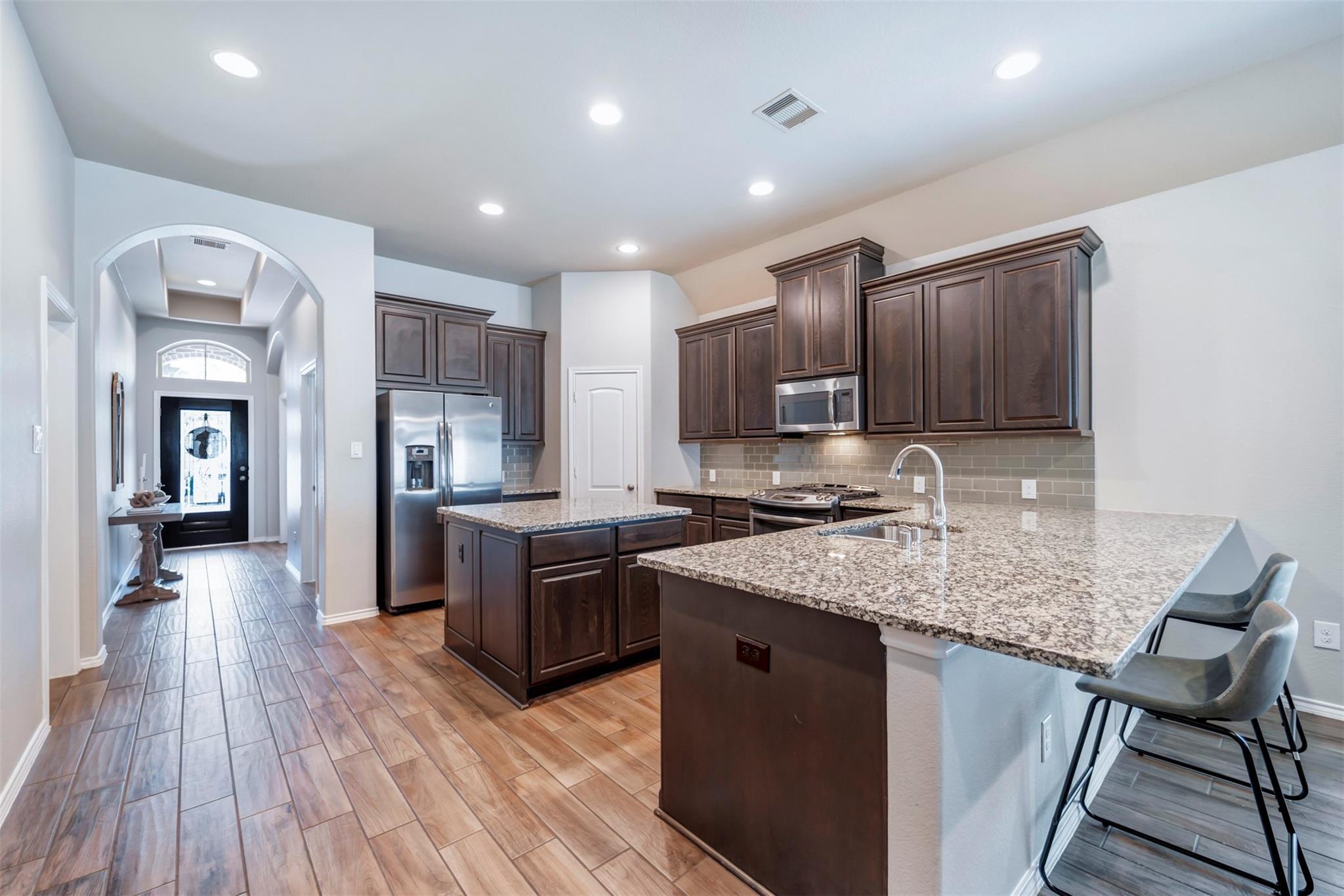 Property Photo:  211 Clementine Court  TX 77316 