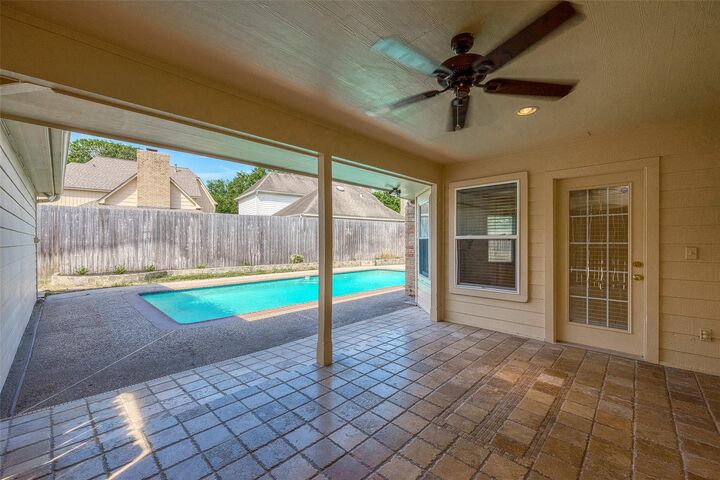 Property Photo: 20206 Cadogan Court TX 77450