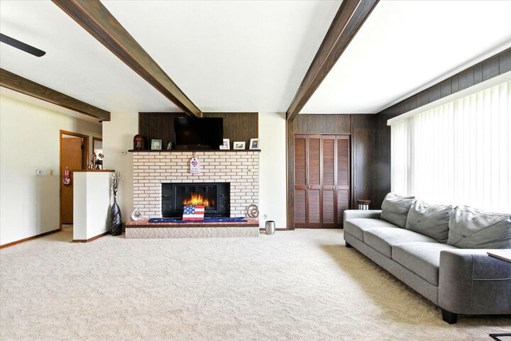 Property Photo:  215 Olive Street  IA 50681 