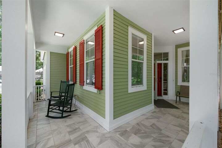 Property Photo: 10146 SW 52nd Road FL 32608