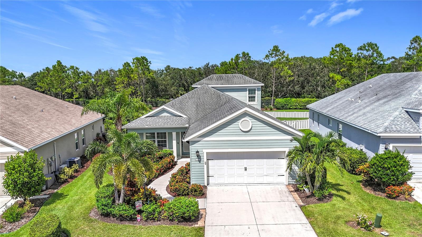 Property Photo: 1322 Thornbury Drive FL 34219