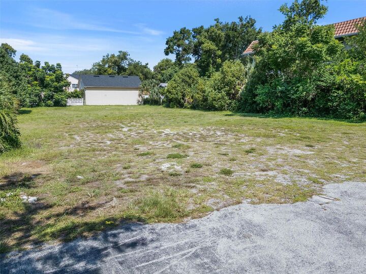 Property Photo: 503 N Interlachen Avenue FL 32789