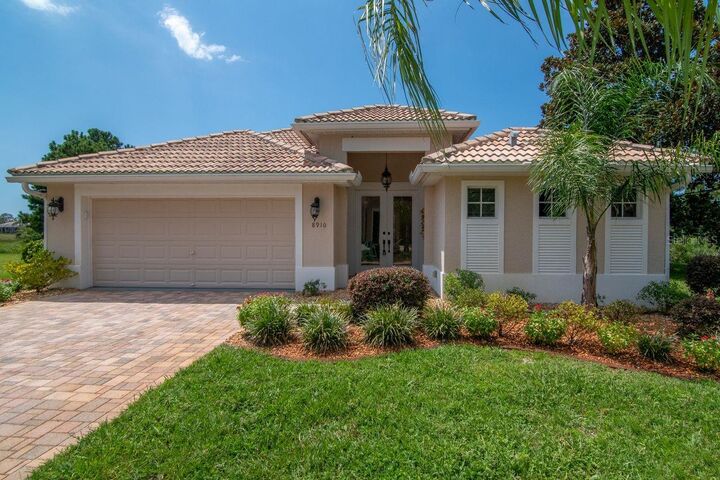 8910 Jericho Road  Weeki Wachee FL 34613 photo