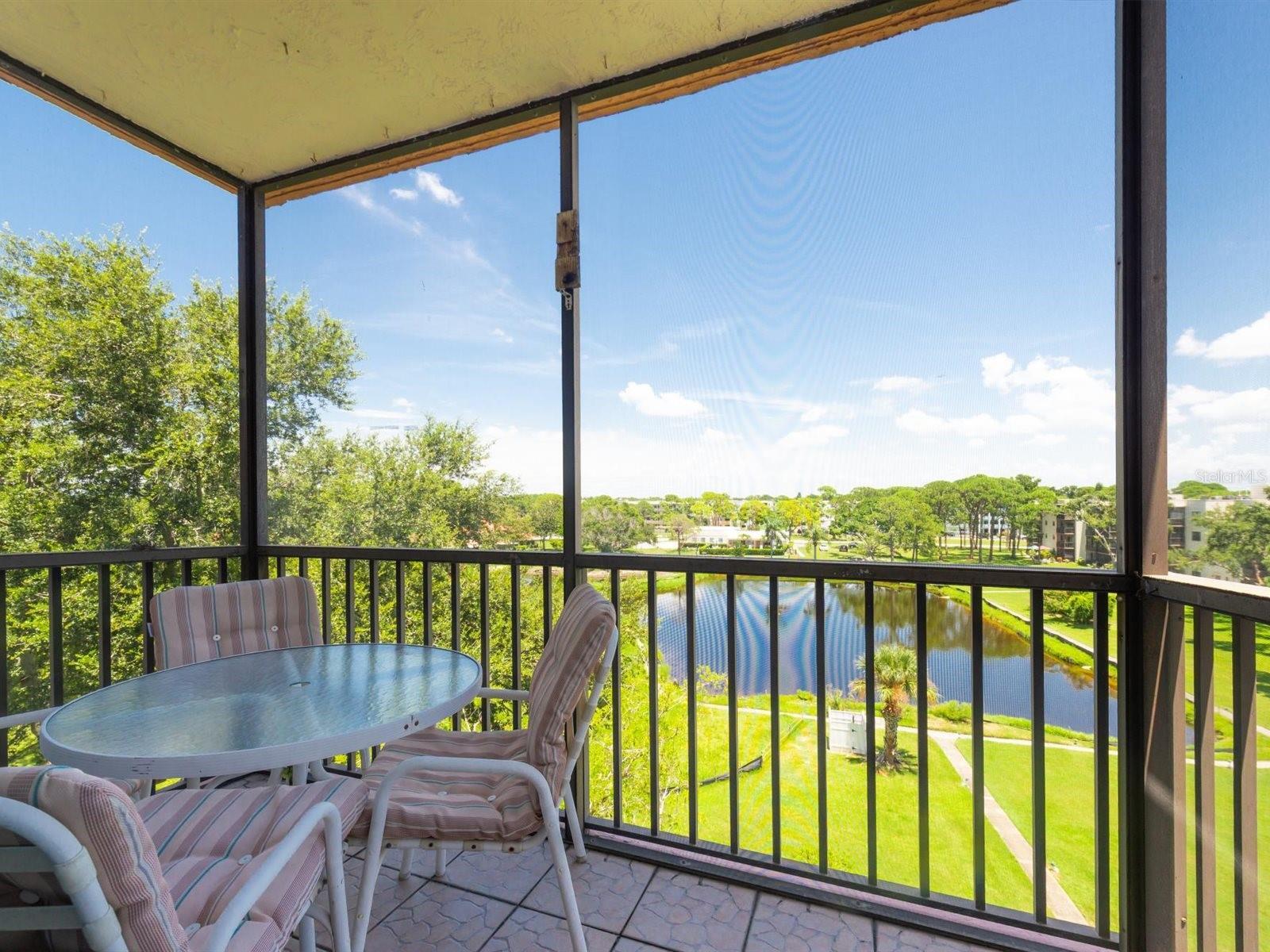 Property Photo: 8174 Terrace Garden Drive N 507 FL 33709