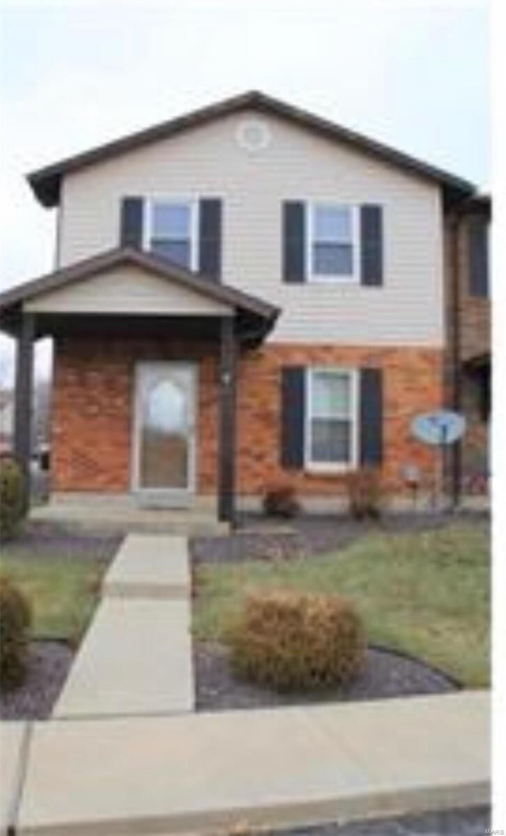 Property Photo:  8 Station  IL 62298 