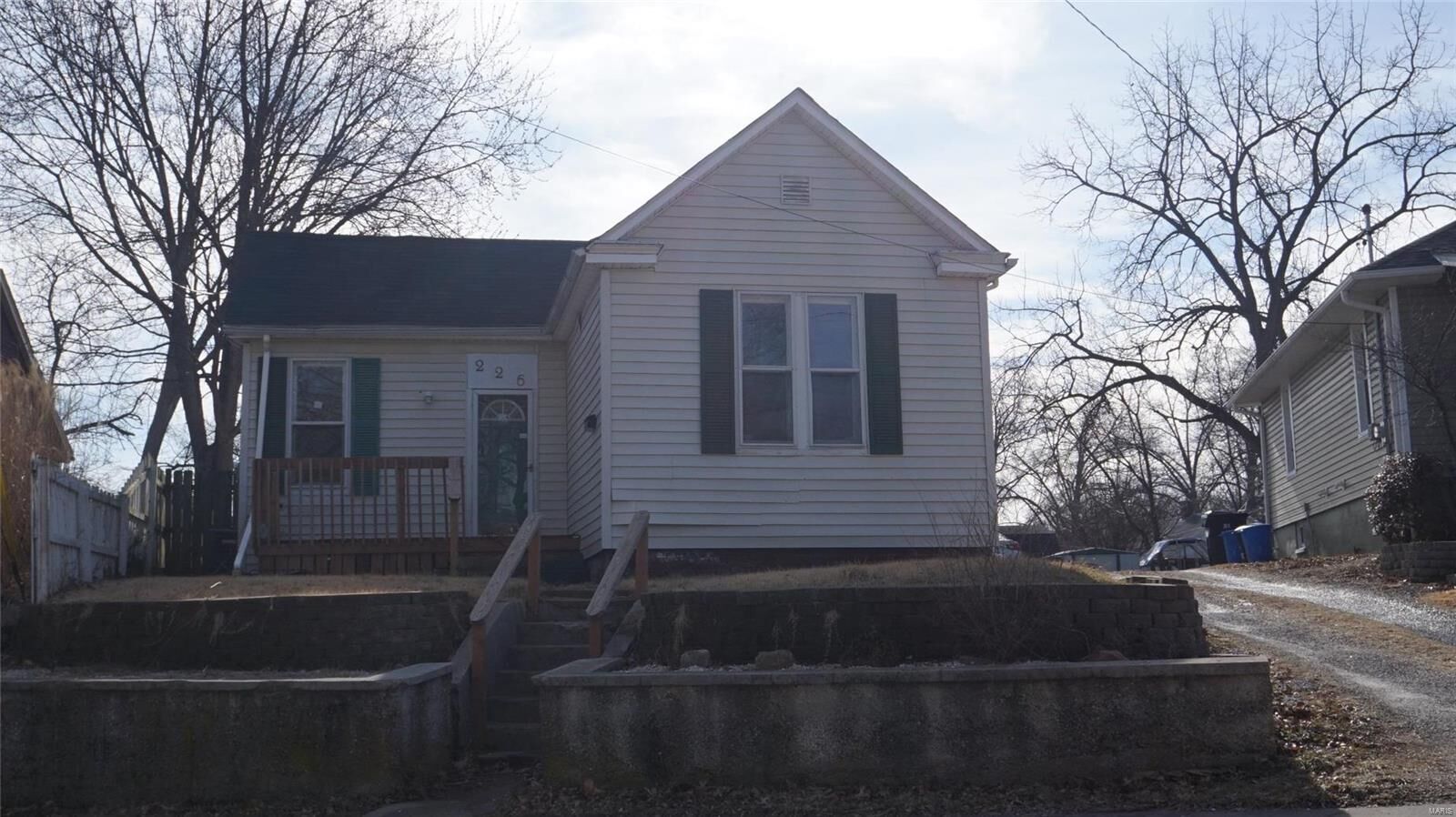 Property Photo: 226 S 11th Street IL 62220