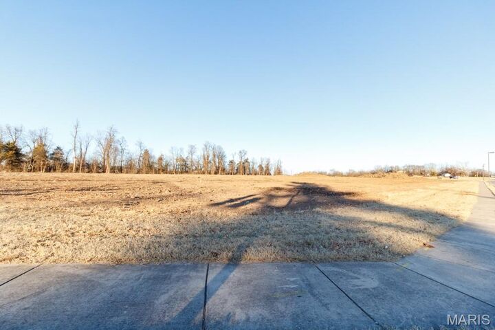 Property Photo:  750 Lynn Street  MO 65536