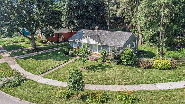 Property Photo: 900 Barton Drive MI 48105