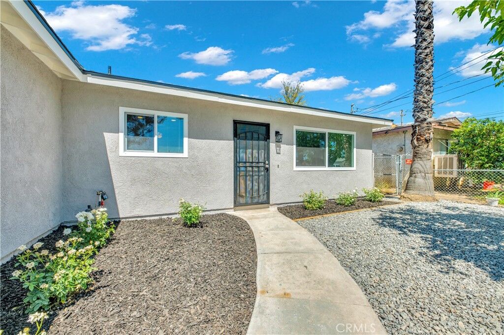 Property Photo: 375 N Victoria Avenue CA 92583