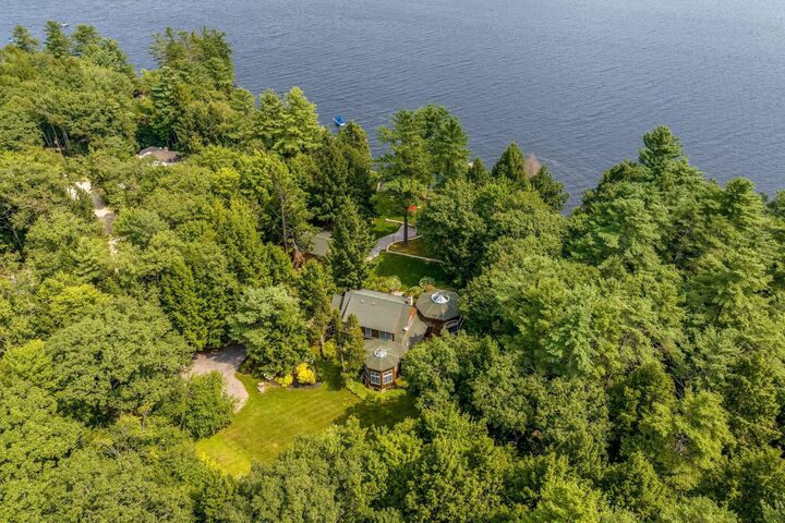 Property Photo: 224 Ledges Road S ME 04055