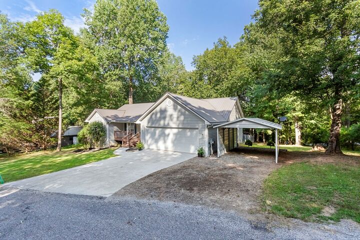 Property Photo: 311 Deerwood Trail Road GA 30512