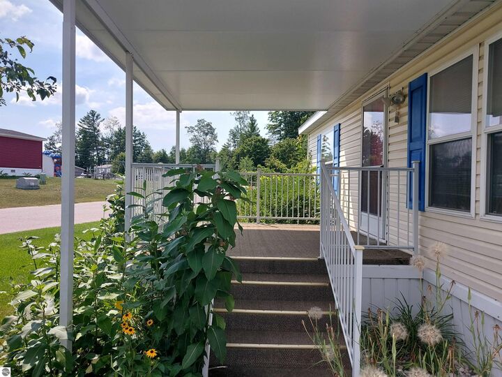 Property Photo: 2307 Leisure Lane MI 49686