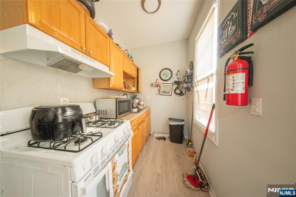 Property Photo:  400 River Street  NJ 07524 