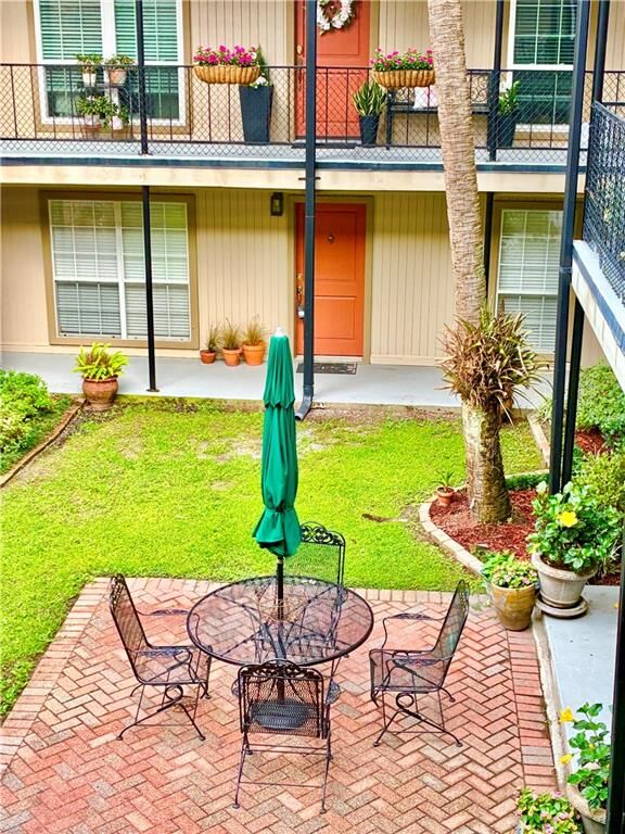 Property Photo: 2521 Metairie Lawn Drive 103 LA 70002