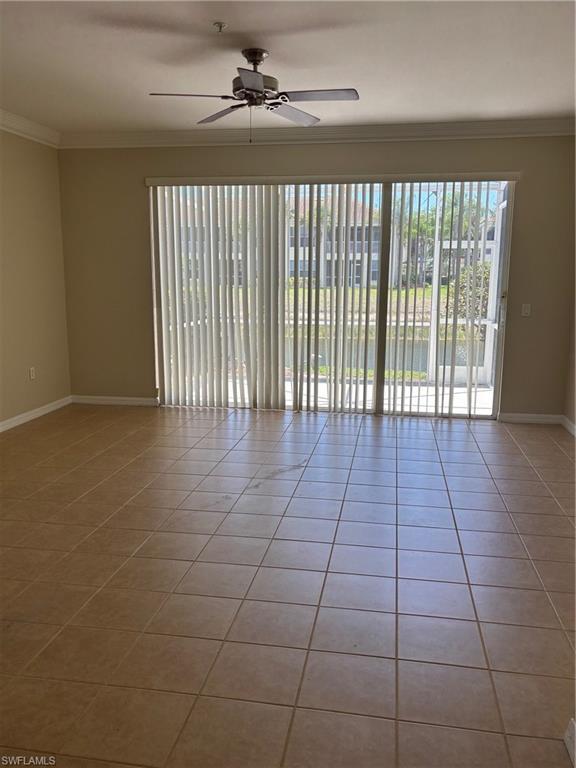 Property Photo:  1004 Hampton Cir  FL 34105 