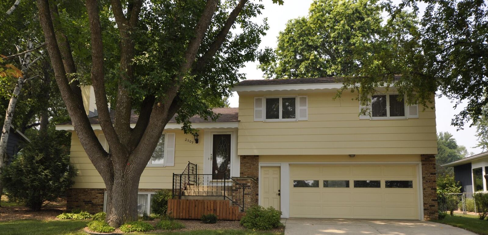 Property Photo: 2509 4th Avenue NW MN 55901