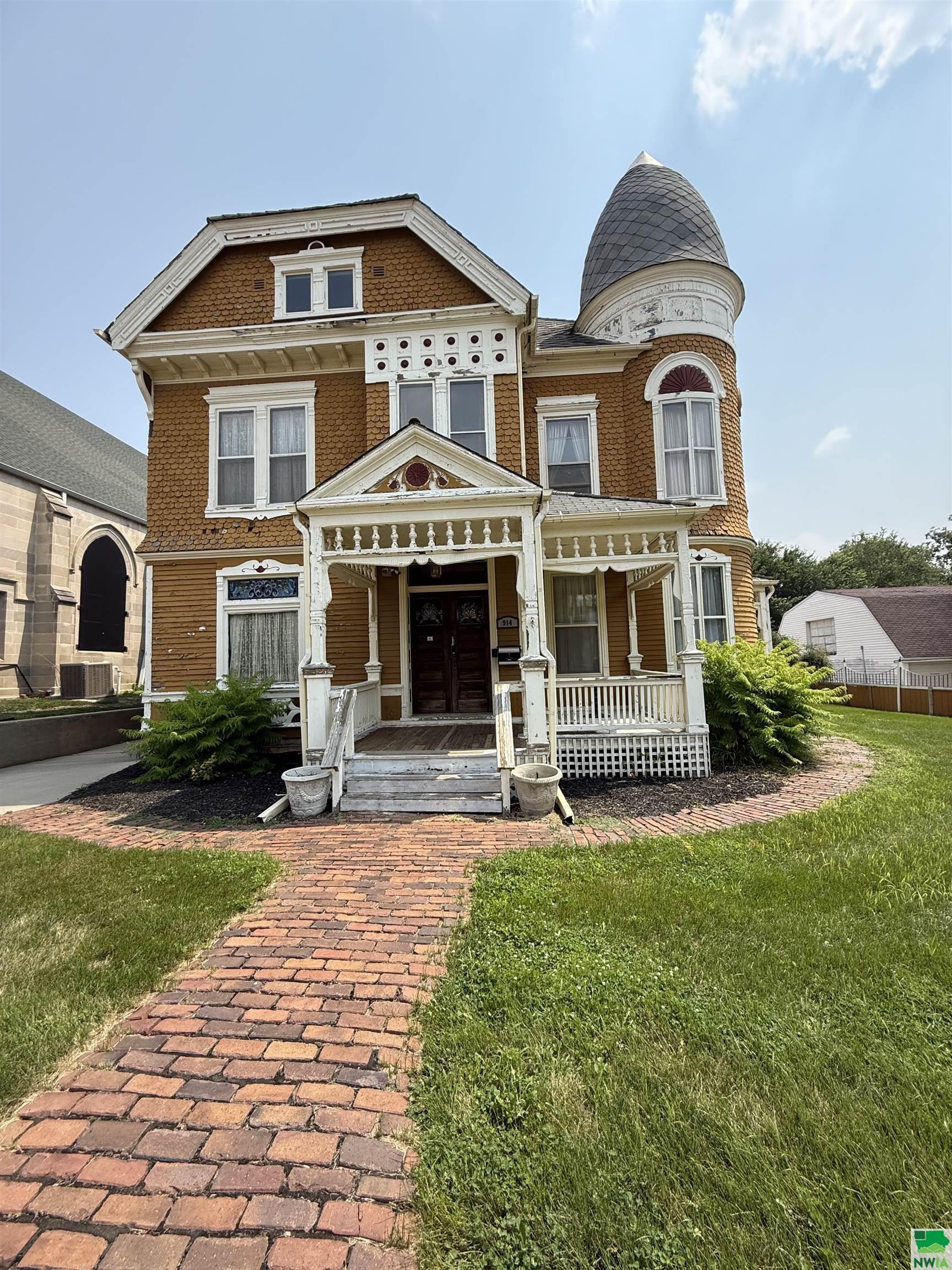 Property Photo: 914 Jackson IA 51105