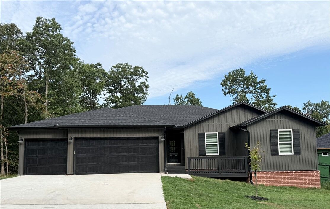 Property Photo: 11 Kirkcolm Drive AR 72715