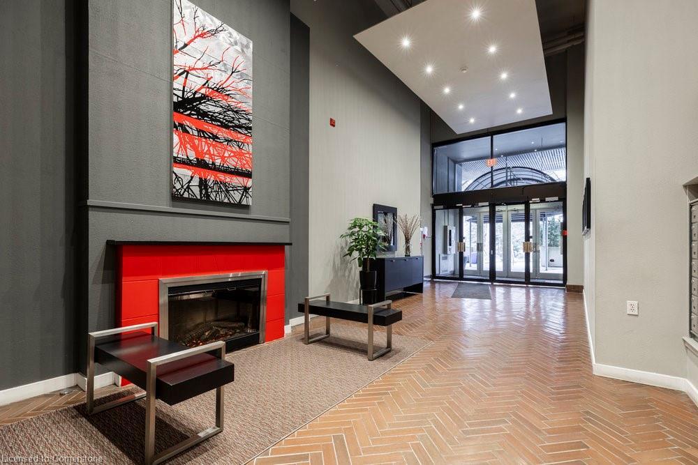 Property Photo: 66 Bay Street S Ph5 ON L8P 4Z6