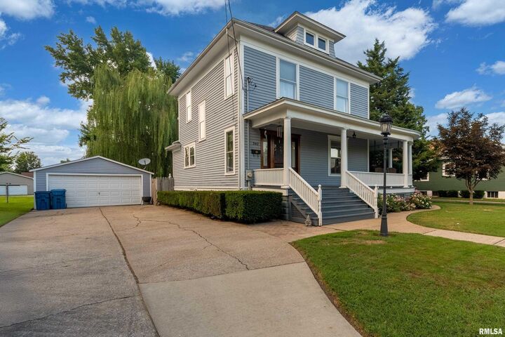 Property Photo: 540 E Main Street IL 62832
