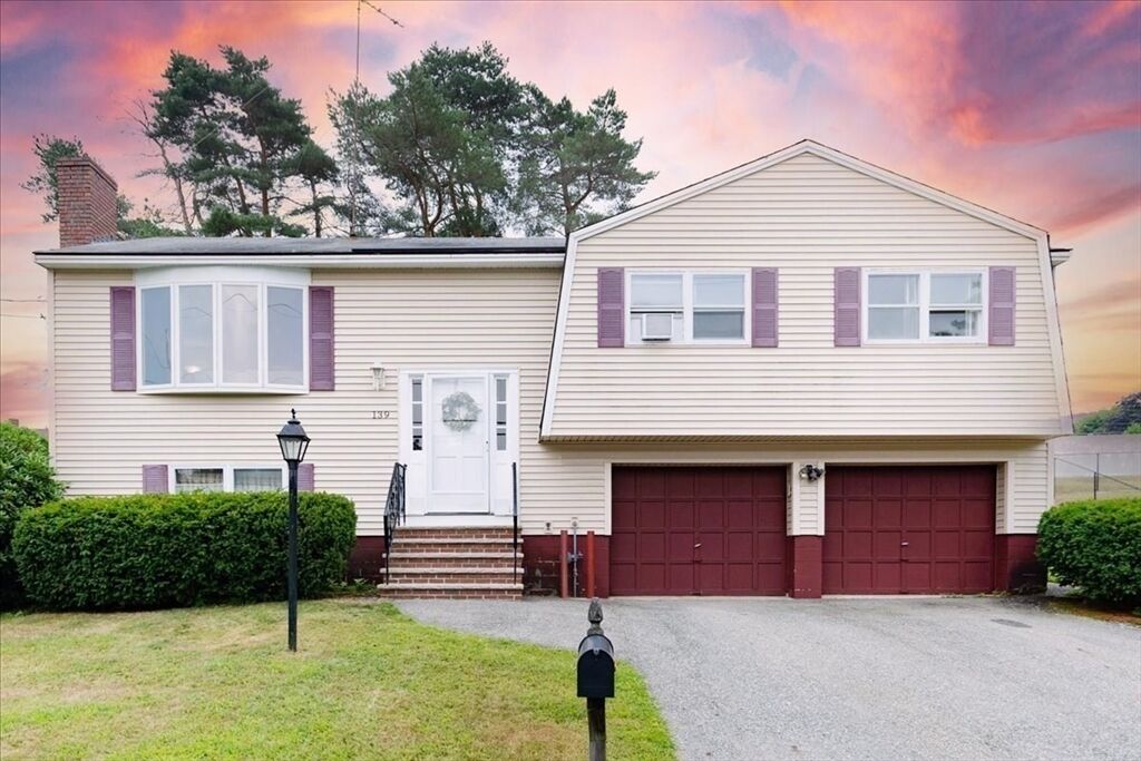 Property Photo:  139 Anderson Dr  MA 01844 