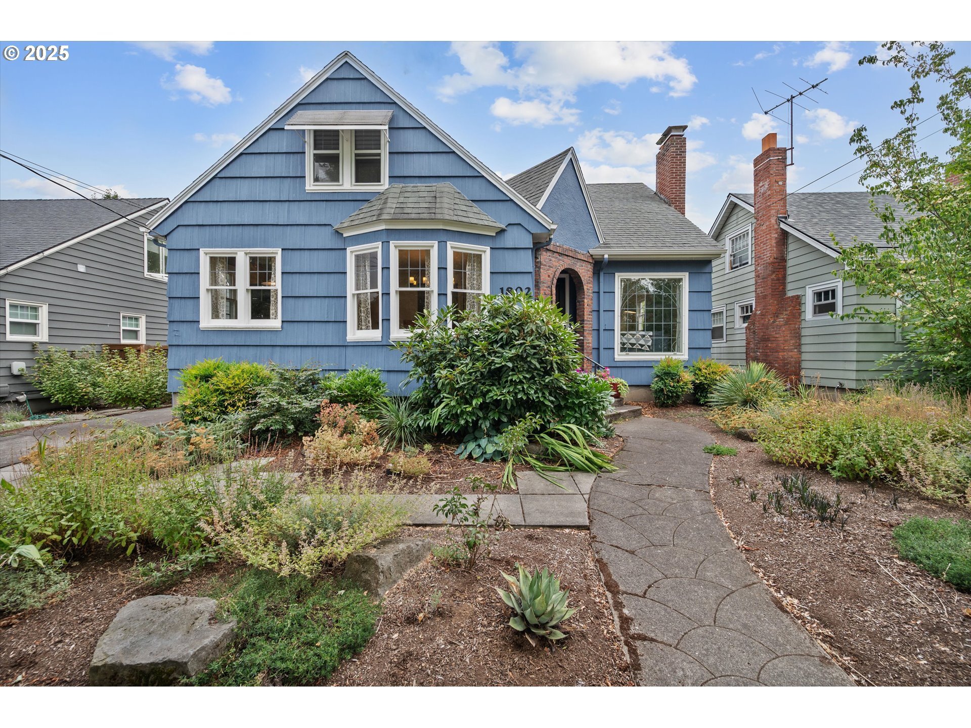 1802 NE 56th Ave  Portland OR 97213 photo