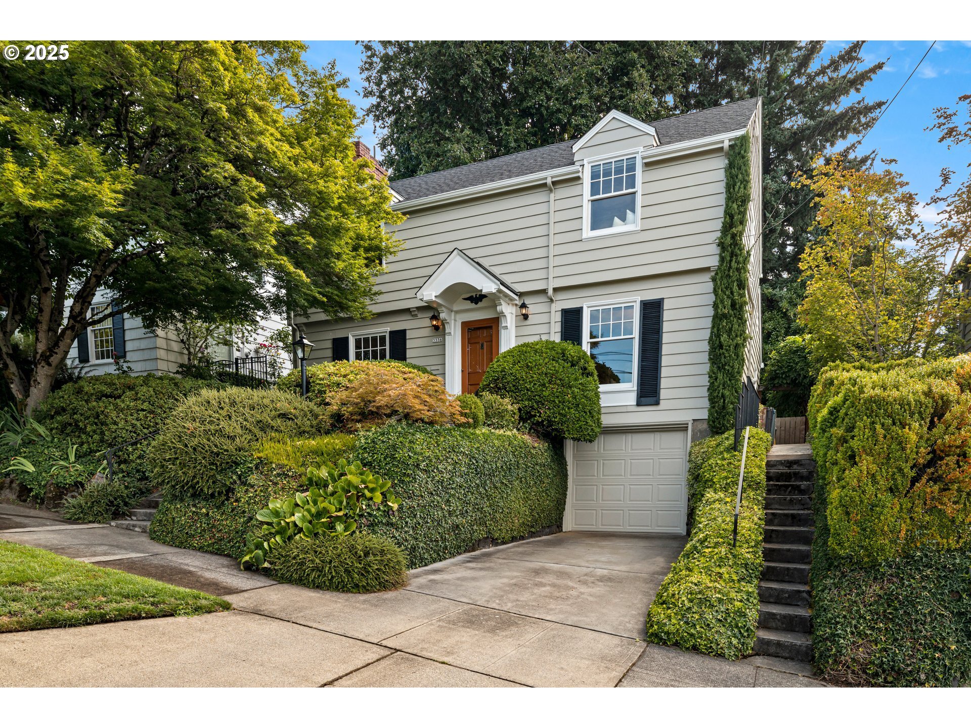 Property Photo: 3336 NE 32nd Pl OR 97212