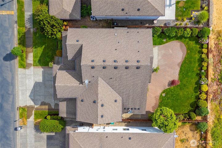 Property Photo:  6311  Montevista Drive SE  WA 98092 