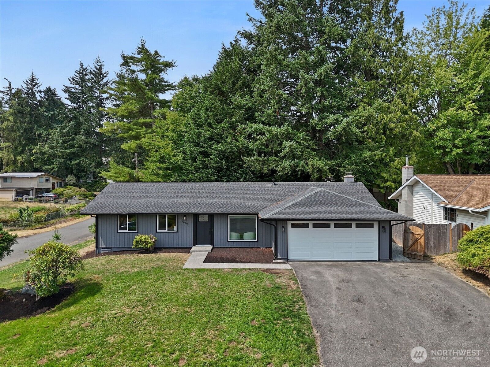 Property Photo:  19665  122nd Place SE  WA 98031 